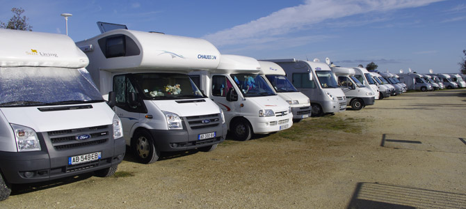 rencontre aire de stationnement